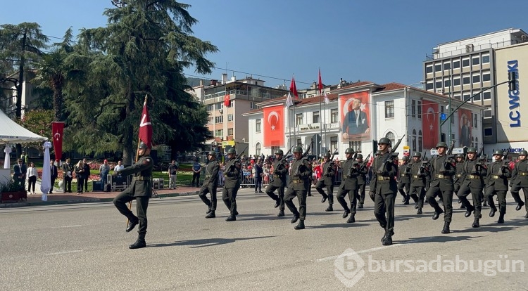 Bursa'da 30 Ağustos Zafer Bayramı coşkusu
