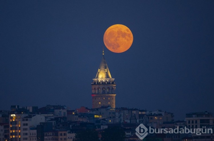 Türkiye'den ve Dünyadan Süper Ay manzaraları