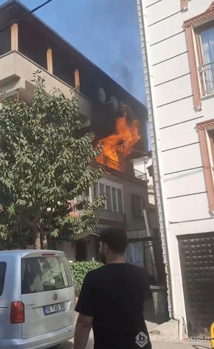Bursa'da bir binanın 2. katında yangın çıktı