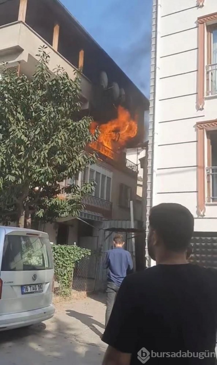 Bursa'da bir binanın 2. katında yangın çıktı