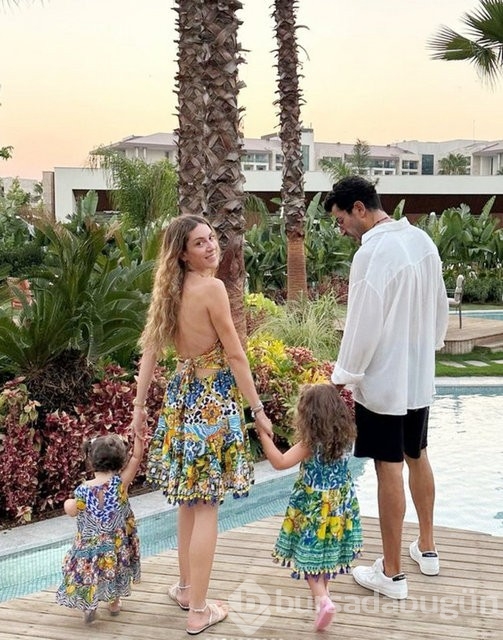 Kenan İmirzalıoğlu ve Sinem Kobal'dan ilk kez aile pozu