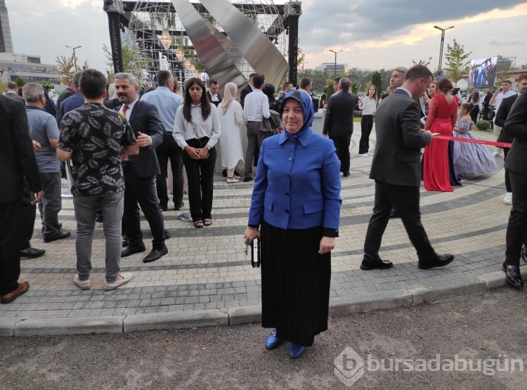 Alinur Aktaş ve ailesinin mutlu günü
