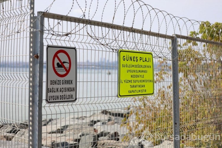 İstanbul'da kanalizasyon yanında deniz girdiler