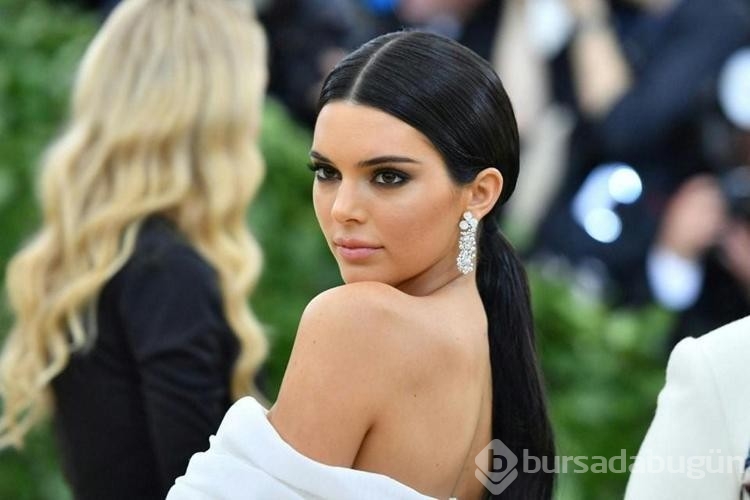 Kendall Jenner'ın tarifiyle sivilcelere son