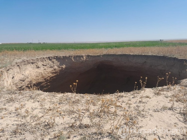 Konya'da 70 metre derinliğinde obruk oluştu