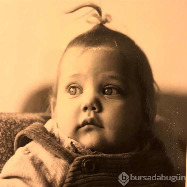 Ünlülerin gençlik ve çocukluk fotoğrafları