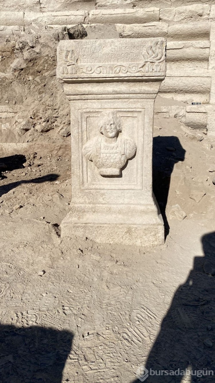 Konya'daki çalışmalarda 1800 yıllık eser bulundu