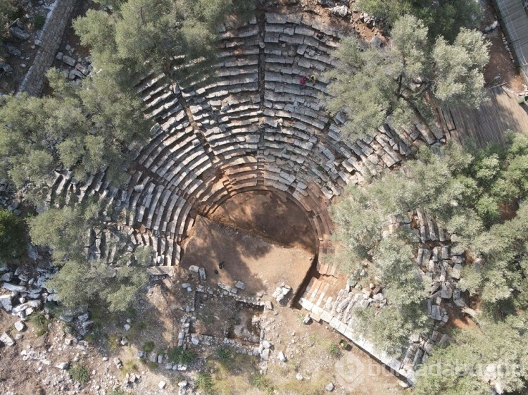 Muğla'daki Sedir Adası'nda antik surlar ortaya çıkıyor