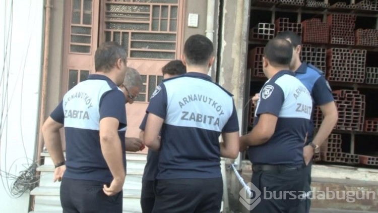 Arnavutköy'de hafriyat alımı sırasında bina kaydı