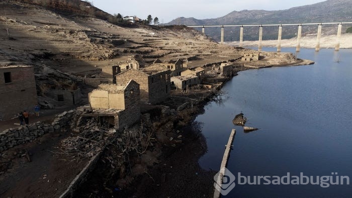 30 yıl boyunca sular altında kalan İspanyol köyü'nün kalıntıları