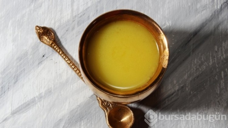 Sütün içine yarım çay kaşığı ekleyin!