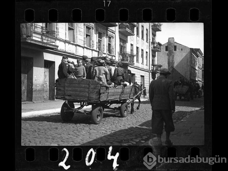 Gömdüğü fotoğraflar Nazi dehşetini gözler önüne serdi