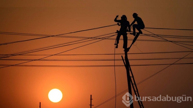 İstanbullular önleminizi alın! Yarın o saatlere dikkat edin! 16 ilçenin elektrikleri kesilecek!