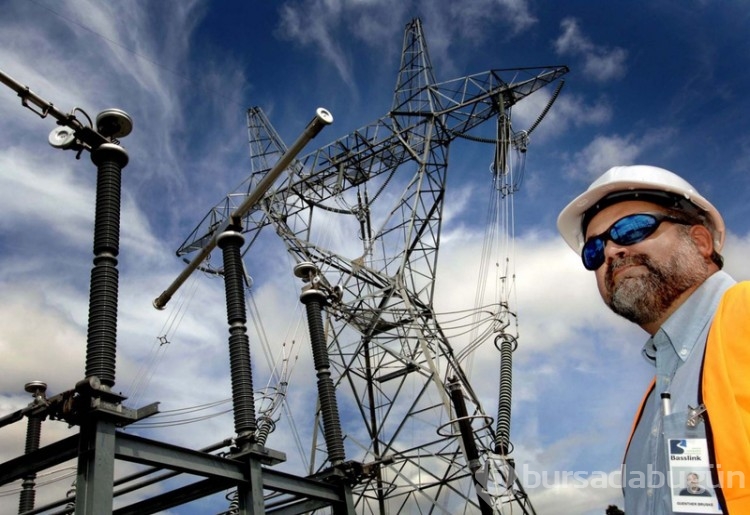 İstanbullular önleminizi alın! Yarın o saatlere dikkat edin! 16 ilçenin elektrikleri kesilecek!