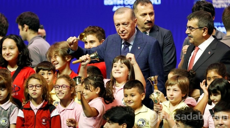 Cumhurbaşkanı Erdoğan'dan ek ders ücreti müjdesi

