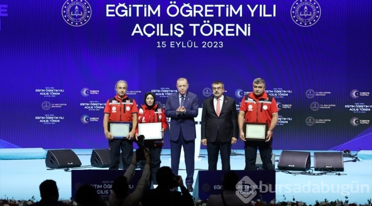 Cumhurbaşkanı Erdoğan'dan ek ders ücreti müjdesi

