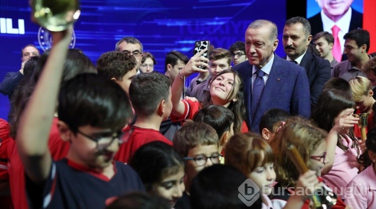 Cumhurbaşkanı Erdoğan'dan ek ders ücreti müjdesi
