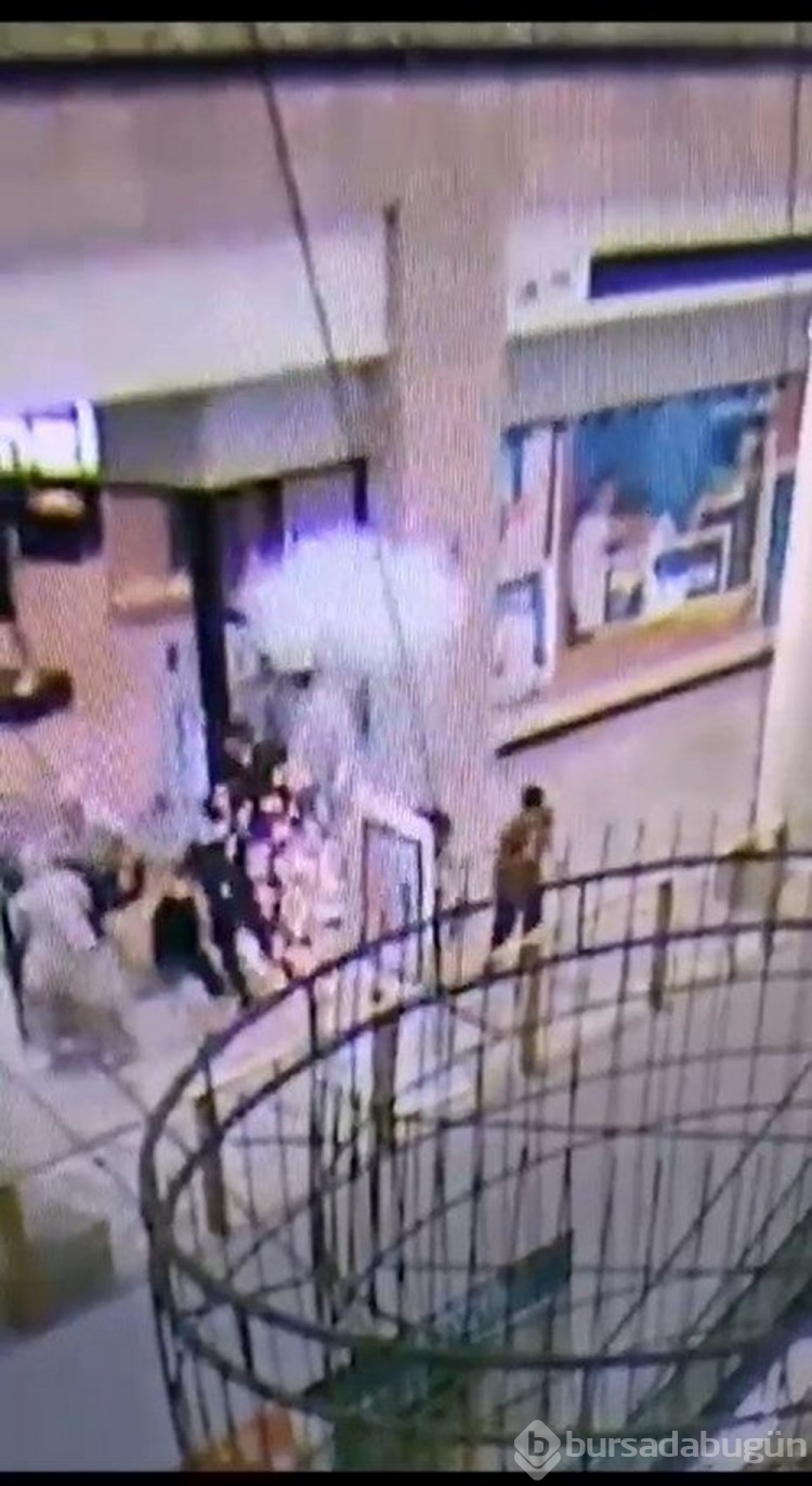 Teröristin çantasındaki patlamanın görüntüsü ortaya çıktı (AVM'de mağazanın içine bırakacaktı)
