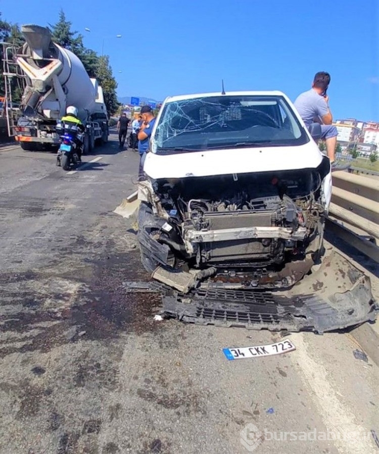 5 aracın karıştığı zincirleme kaza: 2 yaralı