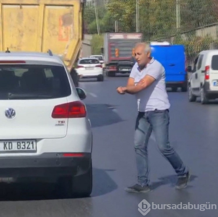 Kağıthane'de trafikte bıçaklı yol kavgası
