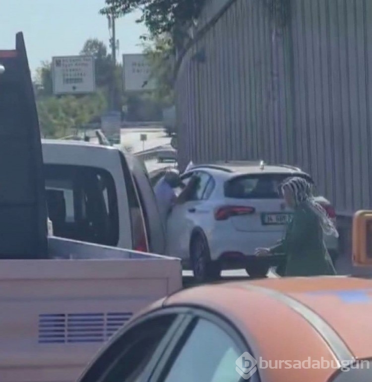 Kağıthane'de trafikte bıçaklı yol kavgası

