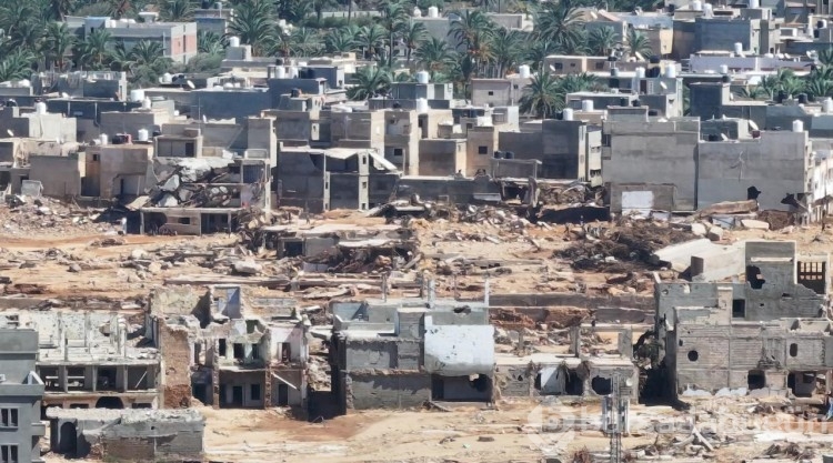 Sel savaş alanına çevirdi: Hayalet şehir 'Derne'
