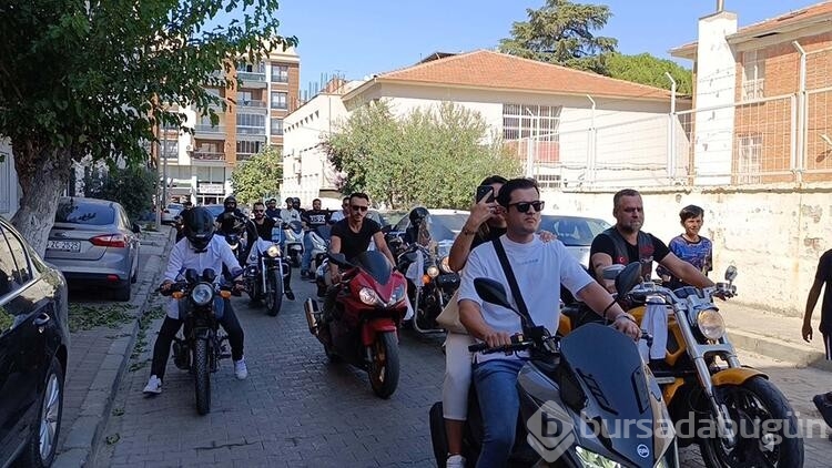Gelini motosiklet konvoyu eşliğinde aldı
