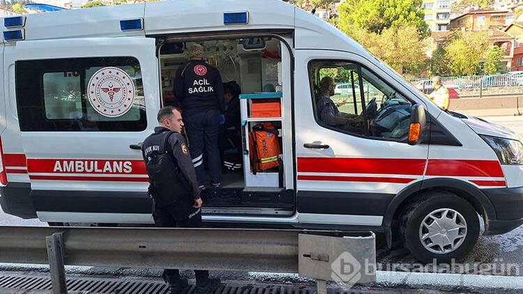 Polis minibüsleri zincirleme kazaya karıştı: 5 yaralı
