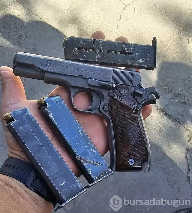 Ablasını katili olan eniştesini vurmak için pusuda beklerken yakalandı