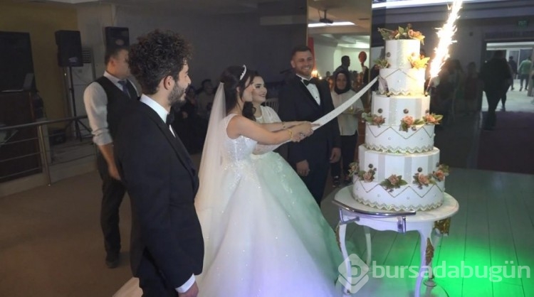Bursa'da kardeşler 10 gün arayla evlilik kararı aldı! 'Annemizin kararıydı'