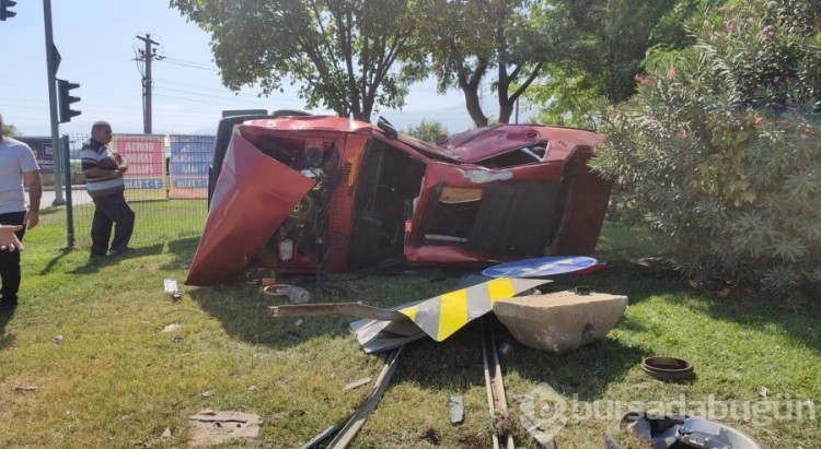 Bursa'da hurdaya dönen araçtan, hafif yaralı kurtuldu