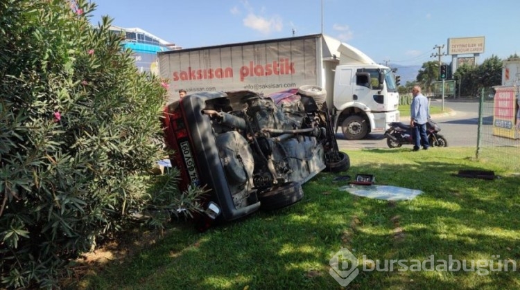 Bursa'da hurdaya dönen araçtan, hafif yaralı kurtuldu