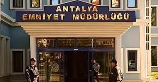 Antalya'da eşini av tüfeği ile vurarak öldüren şahıs polise teslim oldu