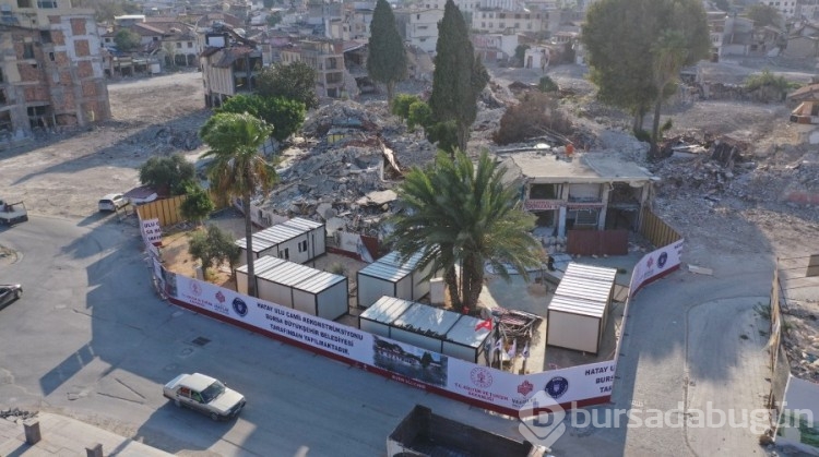 Büyükşehir deprem bölgesinde çalışmalarını sürdürüyor