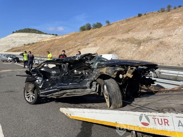İstanbul-İzmir Otoyolu'nda zincirleme kaza: 2 ölü, 7 yaralı