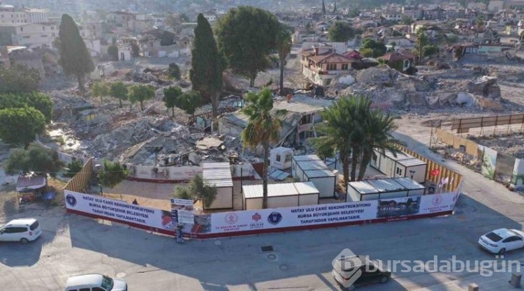 752 yıllık Ulu Cami'nin enkazı temizleniyor
