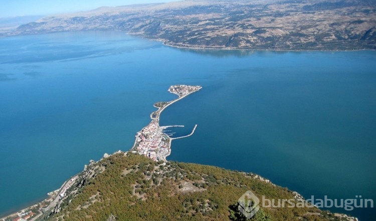 Eğirdir Gölü günden güne kuruyor