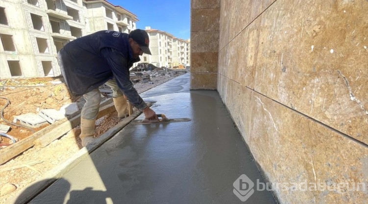 Depremden etkilenen Elazığ'da kalıcı konutlar yükseliyor
