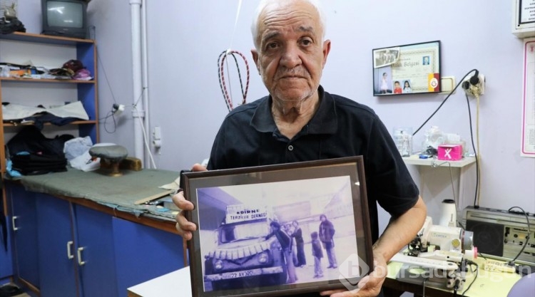 Mesleğini 61 yıldır sürdüren terzi "Yılın Ahisi" ödülüyle gururlandı
