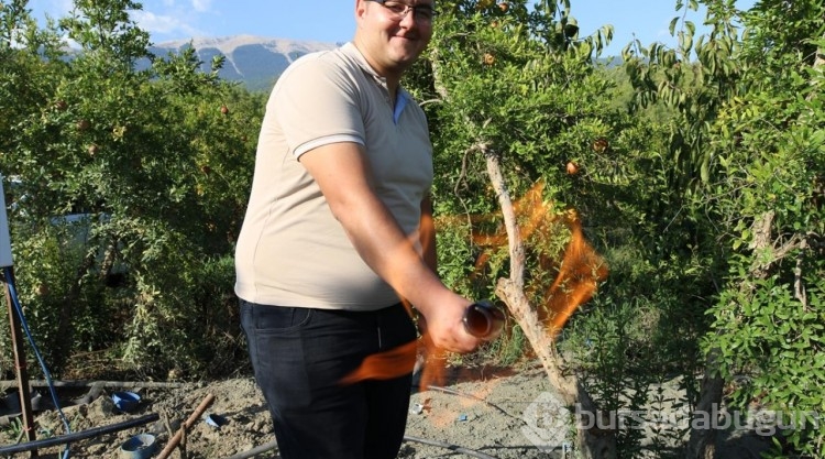 Antalya'da sondaj yapılan bahçeden gaz çıktı
