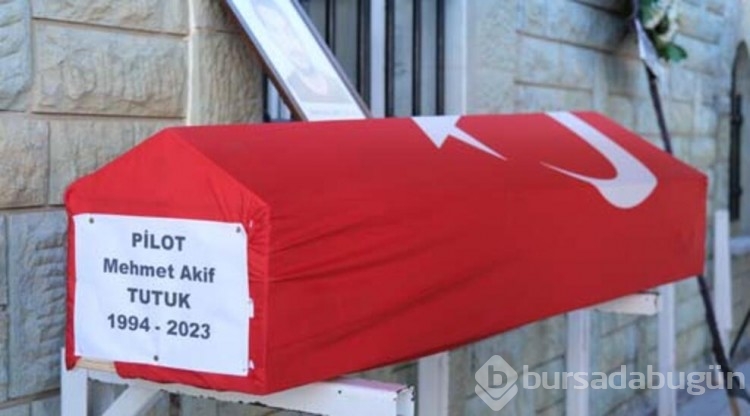 Pilot Mehmet Akif Tutuk gözyaşları içinde son yolculuğuna uğurlandı