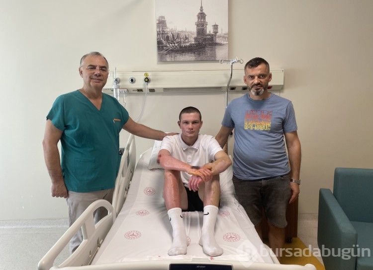 Deodorantın basılı kalan düğmesi canlarına mal oluyodu
