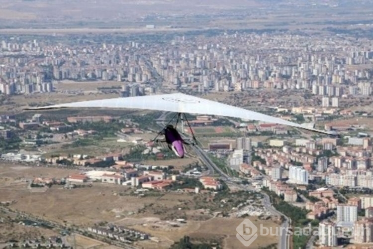 Uçaklar havada çarpıştı! Bursalı pilot yaşamını yitirdi