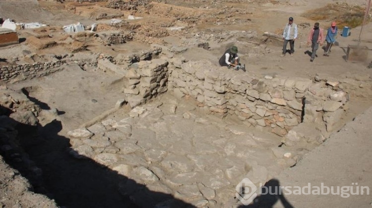 4 bin 200 yıllık çukurdan çıkarılan buğdaylar tarihe ışık tutacak
