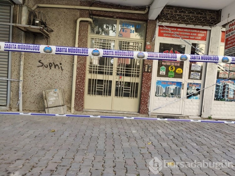 İstanbul'da kolonu patlayan bina boşaltıldı