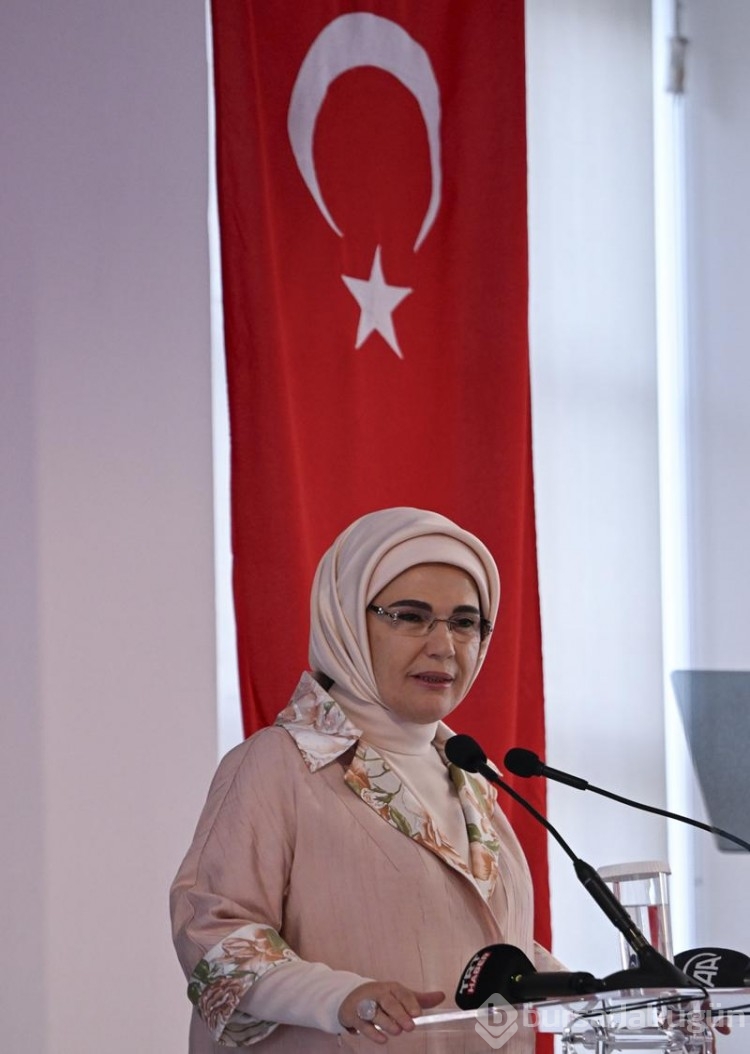 Emine Erdoğan New York'ta 'dünyaya yön veren kadınları' anlattı
