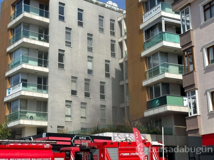 Üsküdar'da boya deposunda yangın çıktı