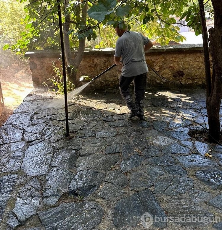 Bursa'daki Nilüfer Hatun Cami'ye başkan sahip çıktı