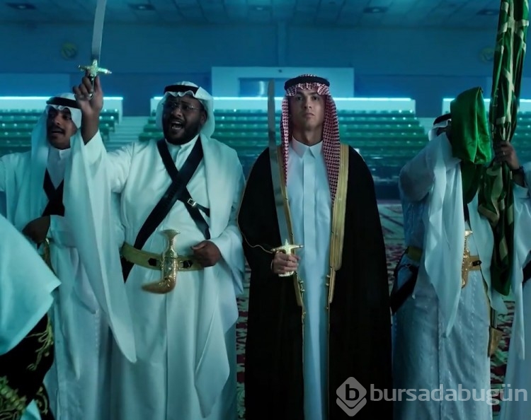 Ronaldo, Suudi Arabistan Milli Günü için Arap kıyafetleri giydi