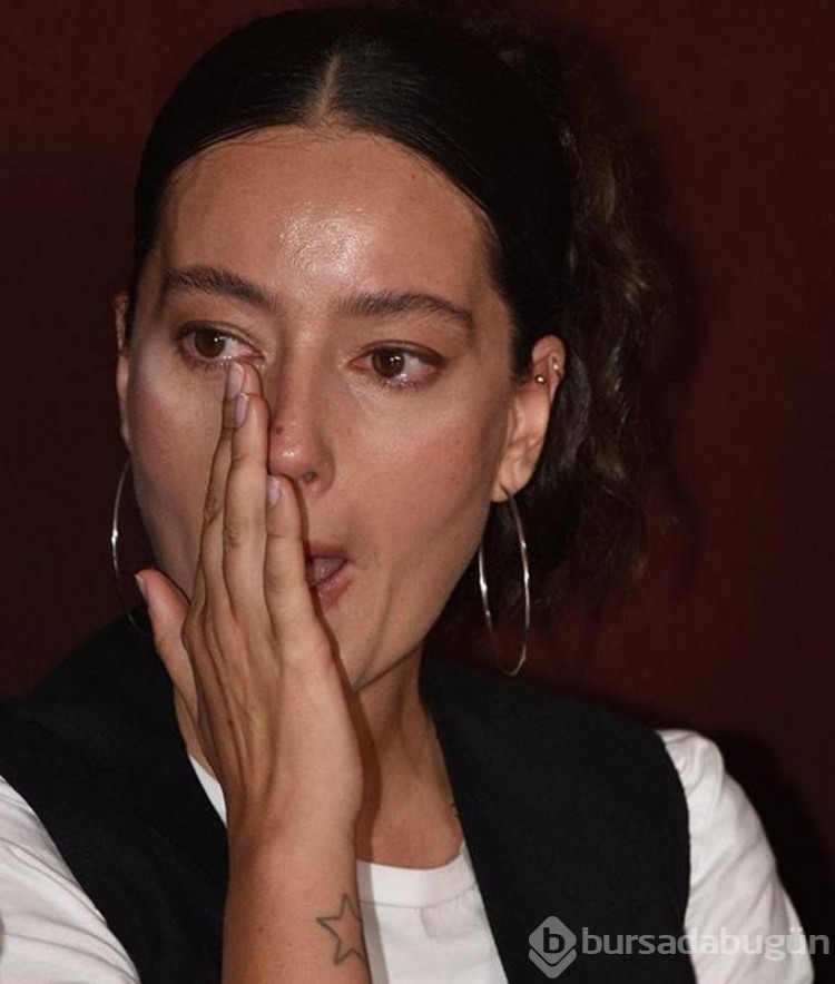 Pelin Akil gözyaşları tutamadı!
